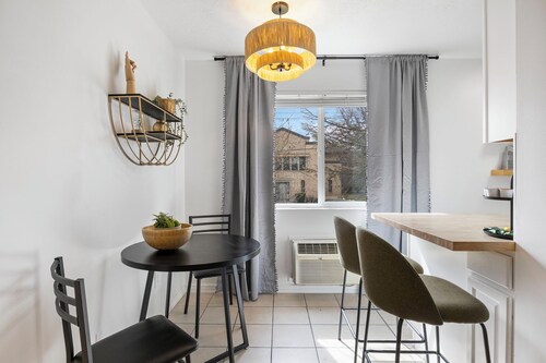 Cozy 1-bedroom condo in awesome South Salt Lake with AC