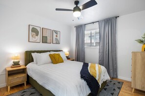 1 bedroom, Internet, bed sheets - Cozy 1-bedroom condo in awesome South Salt Lake with AC (South Salt Lake)