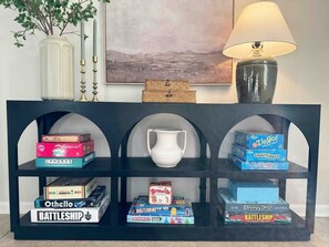 Games room - Spacious Family Home w Pool (Savannah)