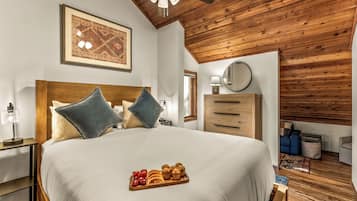 4 bedrooms, desk, iron/ironing board, travel crib