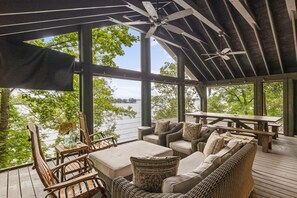 Outdoor dining - Big Water Views - Lake Martin Escape (Tallassee)