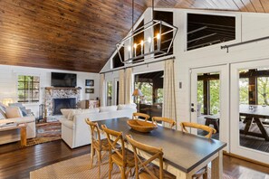 تناول الطعام