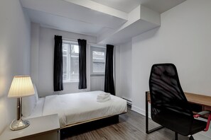 2 habitaciones, tabla de planchar con plancha, internet y ropa de cama 