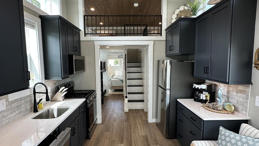 Island Oaks RV Resort