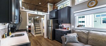 Island Oaks RV Resort