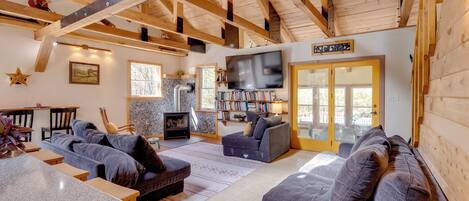 电视、壁炉、书