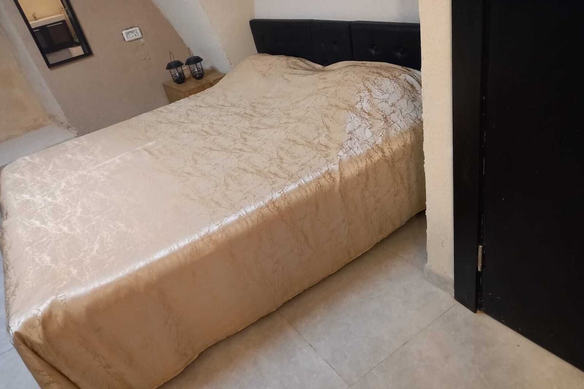 Traditional Room | Desk