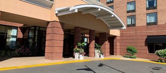 Lynchburg Grand Suites