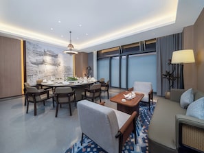 Breakfast served - Holiday Inn Express Chengdu Shuangliu Chuanda Road by IHG (Chengdu)