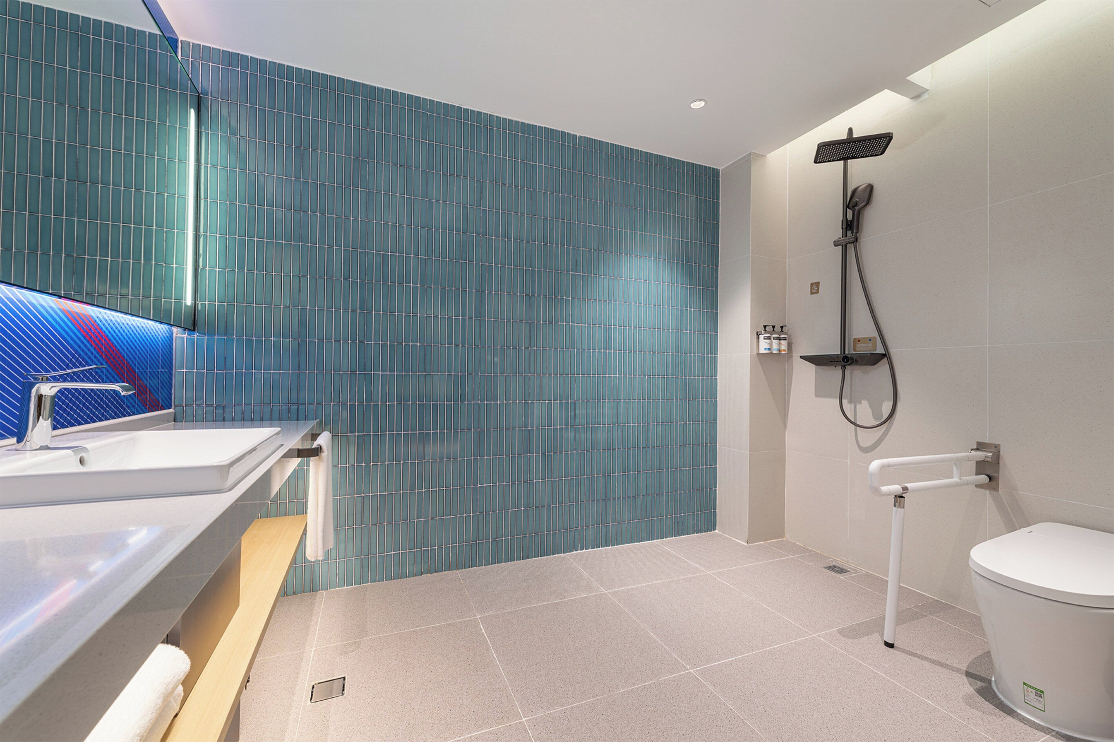 Standardzimmer, 1 King-Bett | Badezimmer | Dusche, Regendusche, Designer-Toilettenartikel, Haartrockner