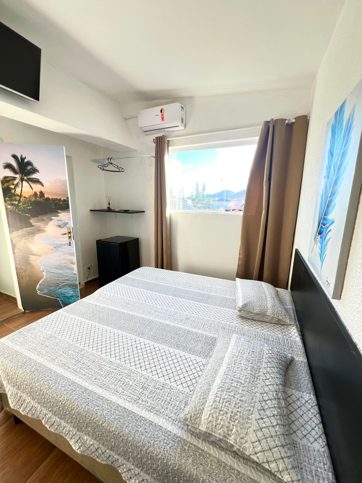 Habitación clásica con 2 camas individuales, lanai | Escritorio, wifi gratis, ropa de cama