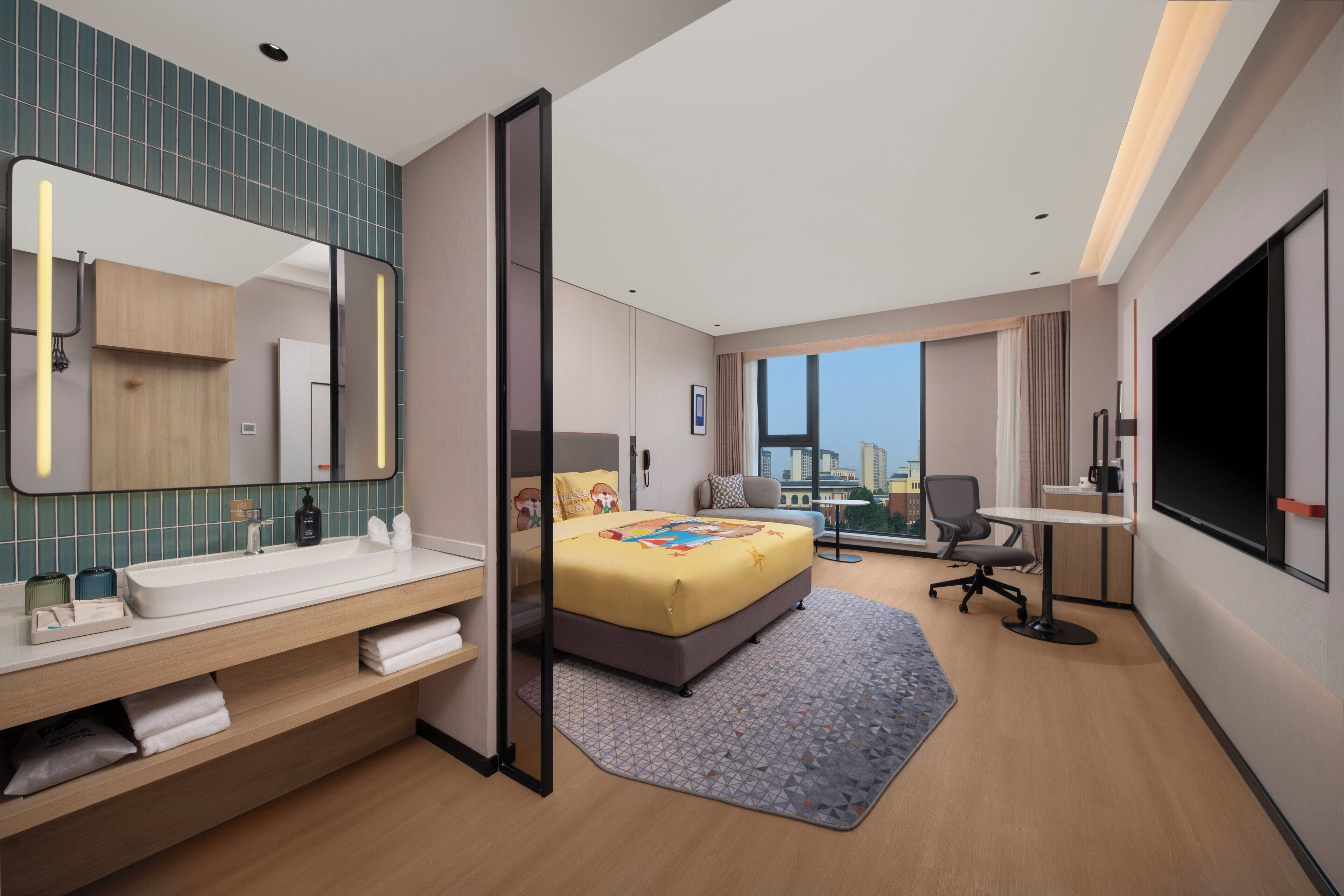 1 Super King Standard Kids Theme | Premium bedding, down comforters, desk, laptop workspace