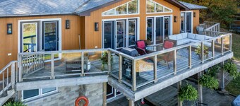 3 bed 2 bath cottage on Lake Muskoka