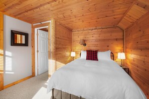 4 makuuhuonetta, silitysrauta/-lauta, Wi-Fi, vuodevaatteet