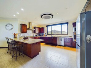 Kühlschrank, Mikrowelle