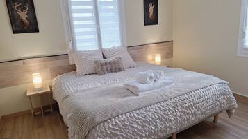 2 chambres, lit parapluie, Wi-Fi gratuit, draps fournis
