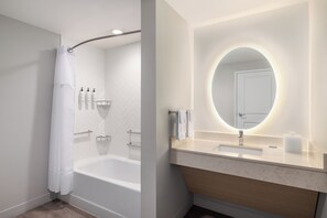 Bathroom - Towneplace Suites By Marriott Hickory (Hickory)