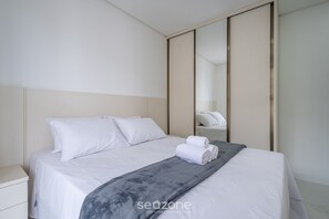 Basic Apartment | 2 bedrooms, free WiFi - Complete Stay 500m From the sea in Itapema - Stws (Itapema)