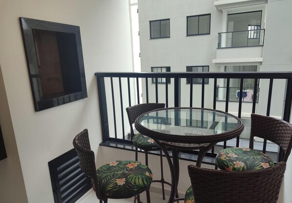 Outdoor dining - Complete Stay 500m From the sea in Itapema - Stws (Itapema)