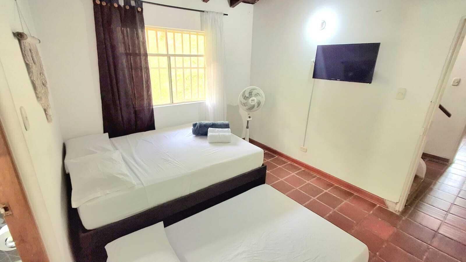 ダブルルーム | WiFi (無料)