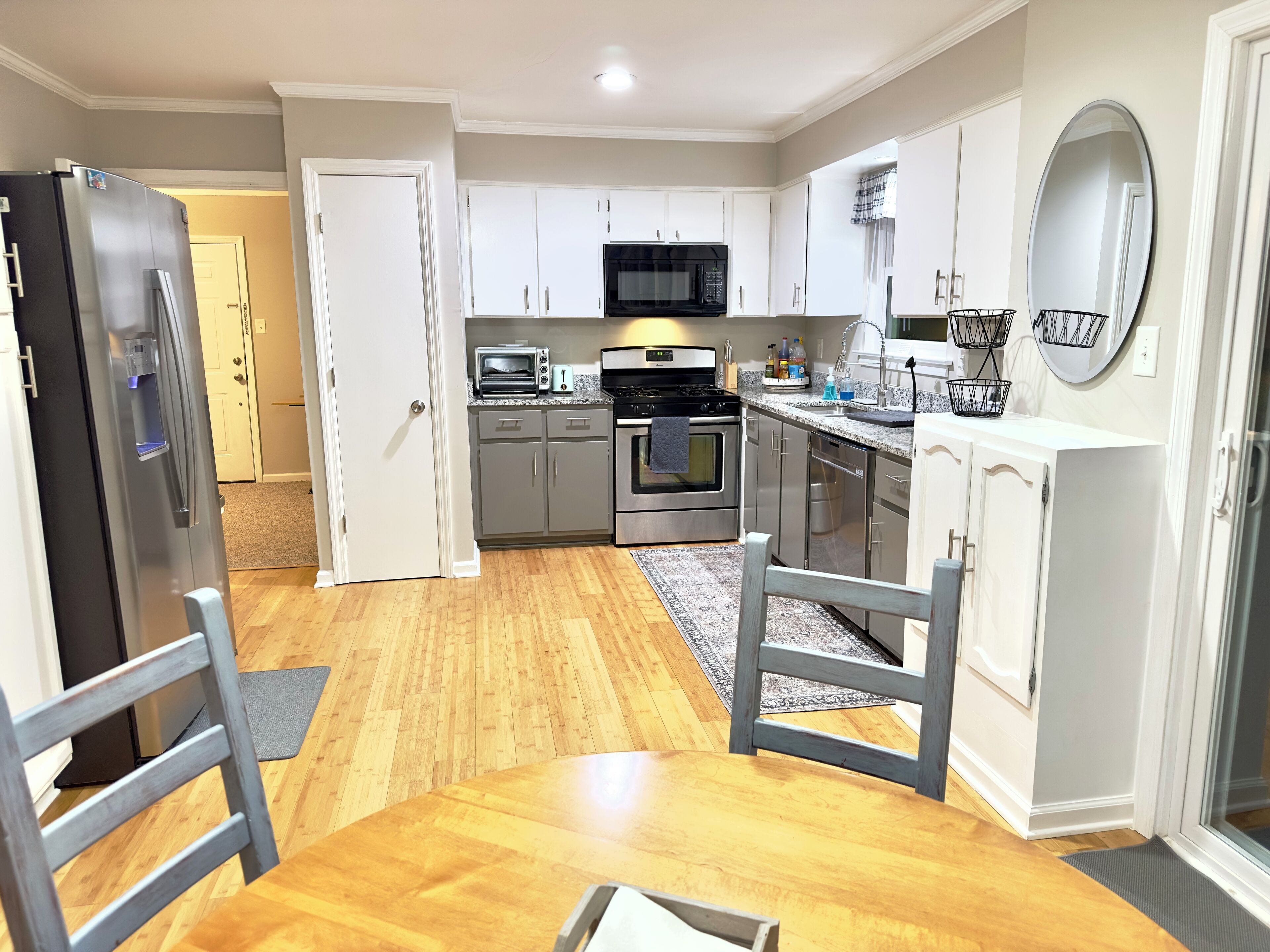 ميكروويف، فرن، موقد طهي مسطح، غسالة أطباق