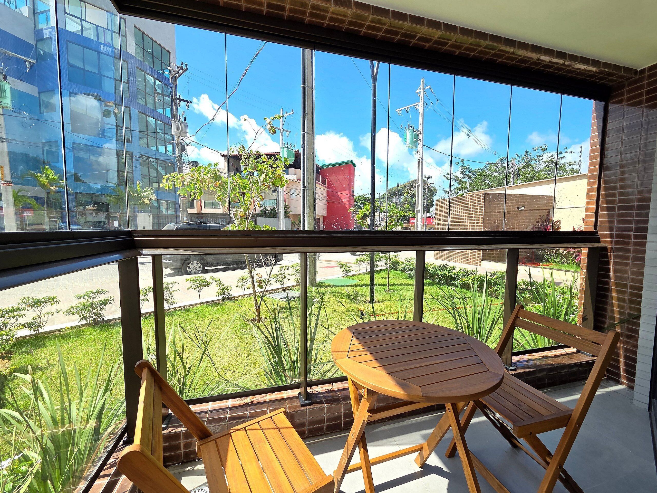 Apartamento premium | Opções para refeição ao ar livre