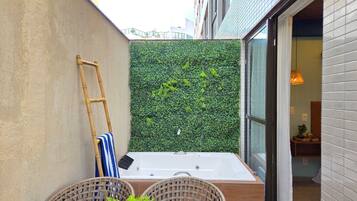 Exclusive Apartment | Property grounds