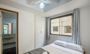 شقة بتجهيزات أساسية | 4 عدّة غرف نوم