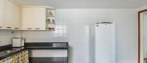 Basic Apartment | Private kitchen