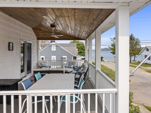 تناول الطعام بالخارج