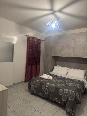 1 bedroom, iron/ironing board, WiFi, bed sheets