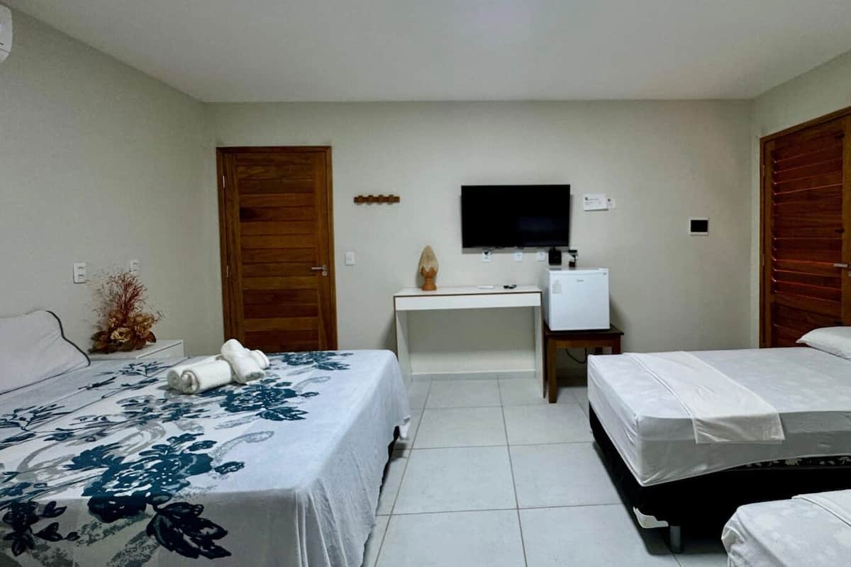 Executive Suite | Free WiFi, wheelchair access