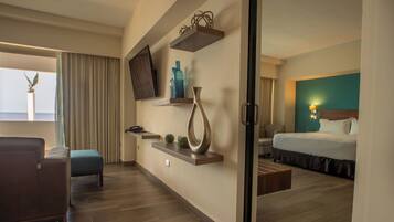 Suite Studio Deluxe, vue mer | Literie de qualité supérieure, coffres-forts dans les chambres