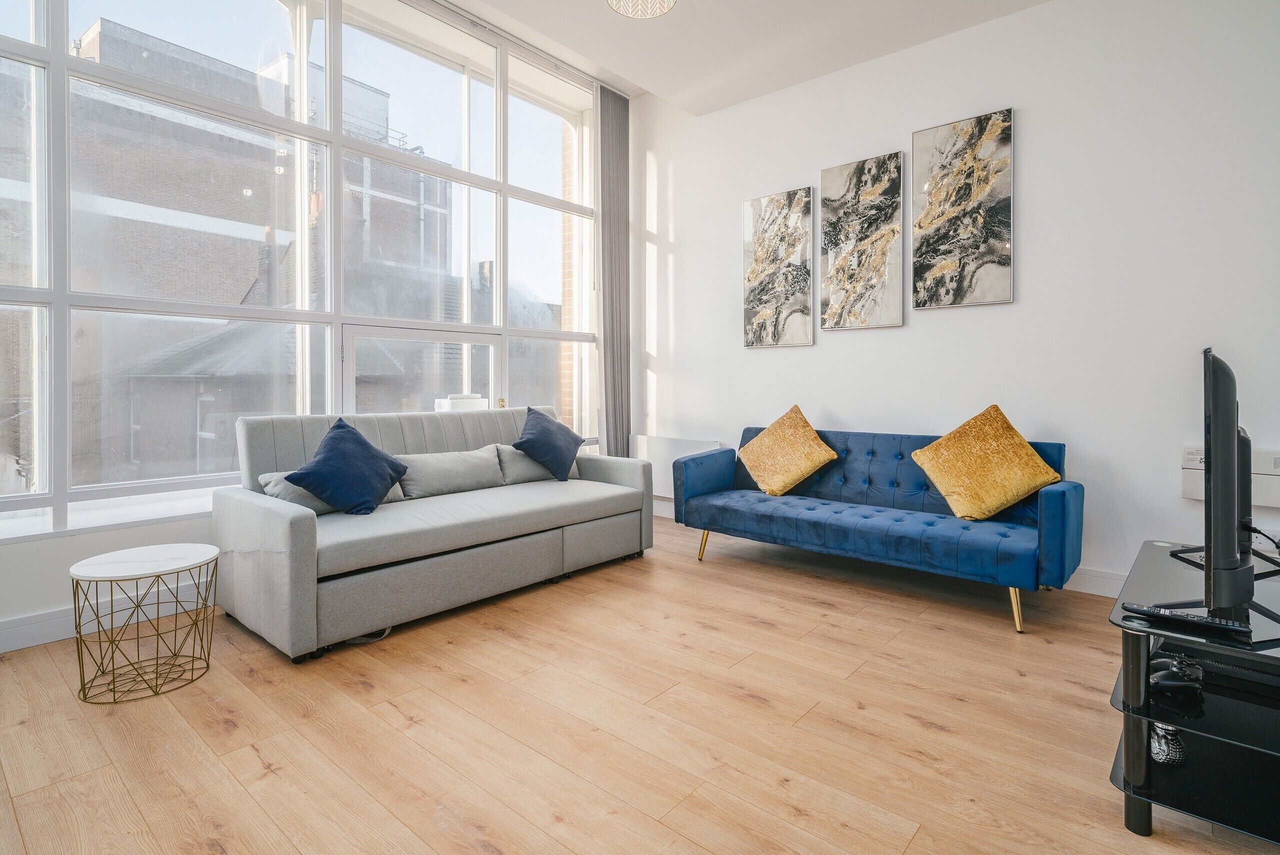 Smart TV, video games