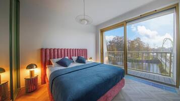 2 bedrooms, in-room safe, free WiFi, bed sheets