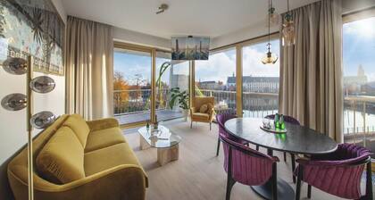 Presidential Apartment with River View