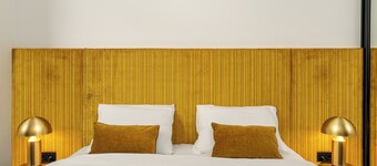 Suite Apartment with City View