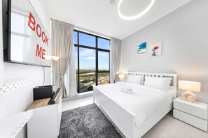 Apartment | 1 bedroom, Internet - Wadi Al Safa Sleeps 3 Close to Worlds of Adventure (Dubai)