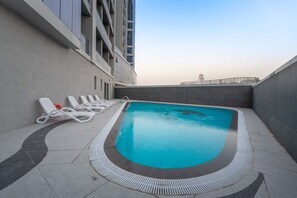 Apartment | 1 bedroom, Internet - Wadi Al Safa Sleeps 3 Close to Worlds of Adventure (Dubai)