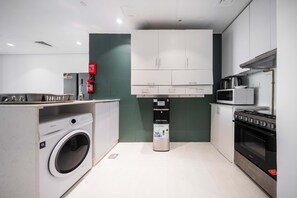 Apartment | 1 bedroom, Internet - Wadi Al Safa Sleeps 3 Close to Worlds of Adventure (Dubai)