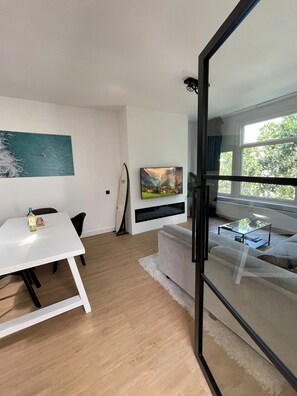 Living area - Penthouse with big terrace 50M close to beach and family neighbourhood.  (Den Haag)