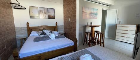 舒适套房 | 免费 WiFi