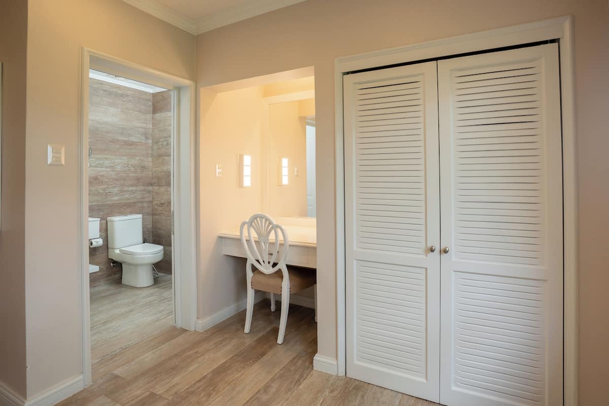 Coffre-fort, bureau, accĂšs au Wi-Fi (inclus), literie fournie