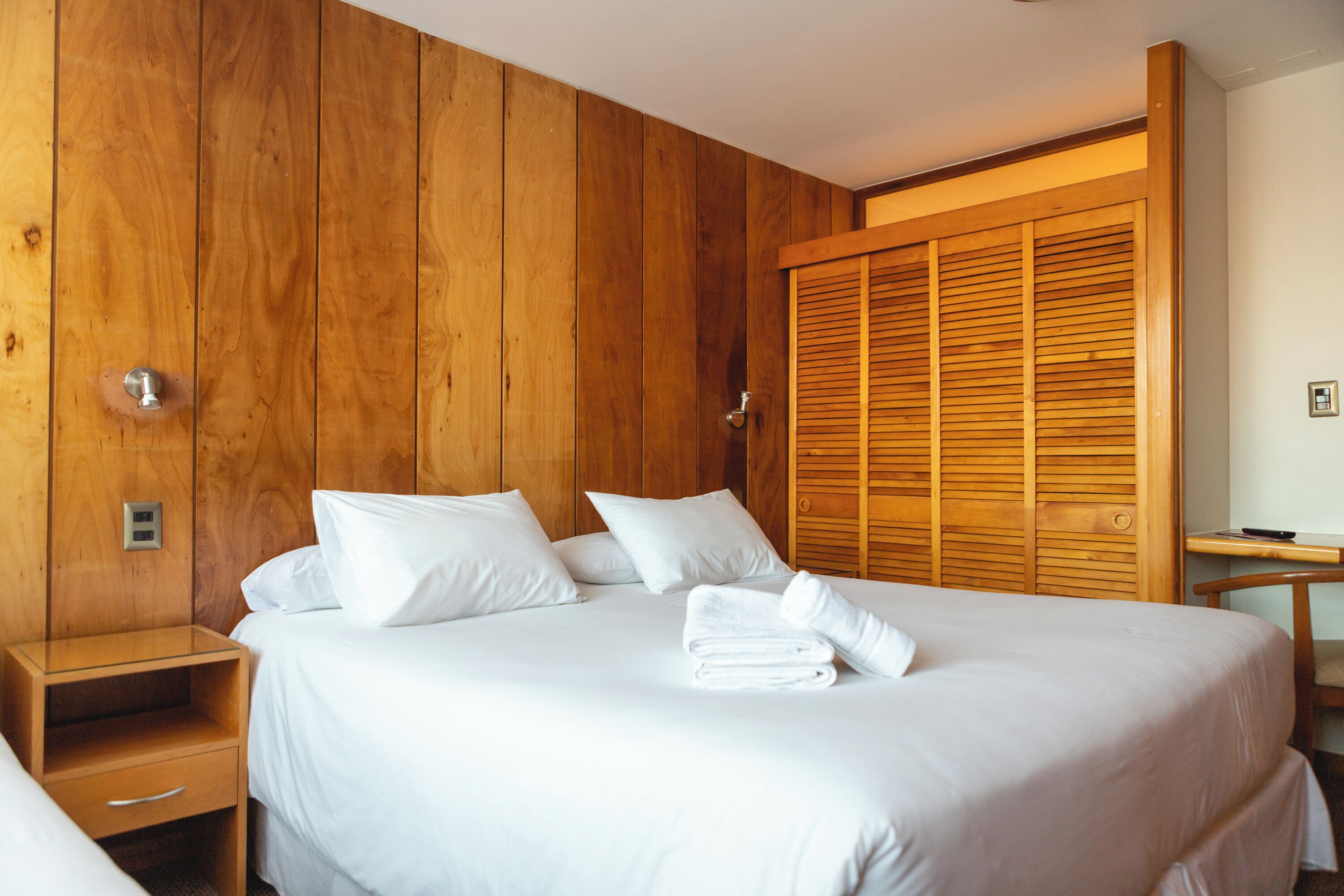 Free WiFi, bed sheets
