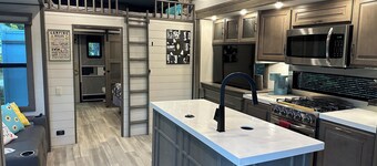 Visit Cumberland Falls, see the Moonbow and enjoy Corbin's luxury RV campground.