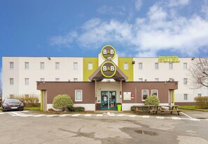 Exterior - B B Hotel Tours Centre Commercial La Petite Arche Hotel (Tours)