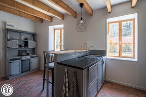 Kühlschrank, Mikrowelle, Ofen, Geschirrsp üler