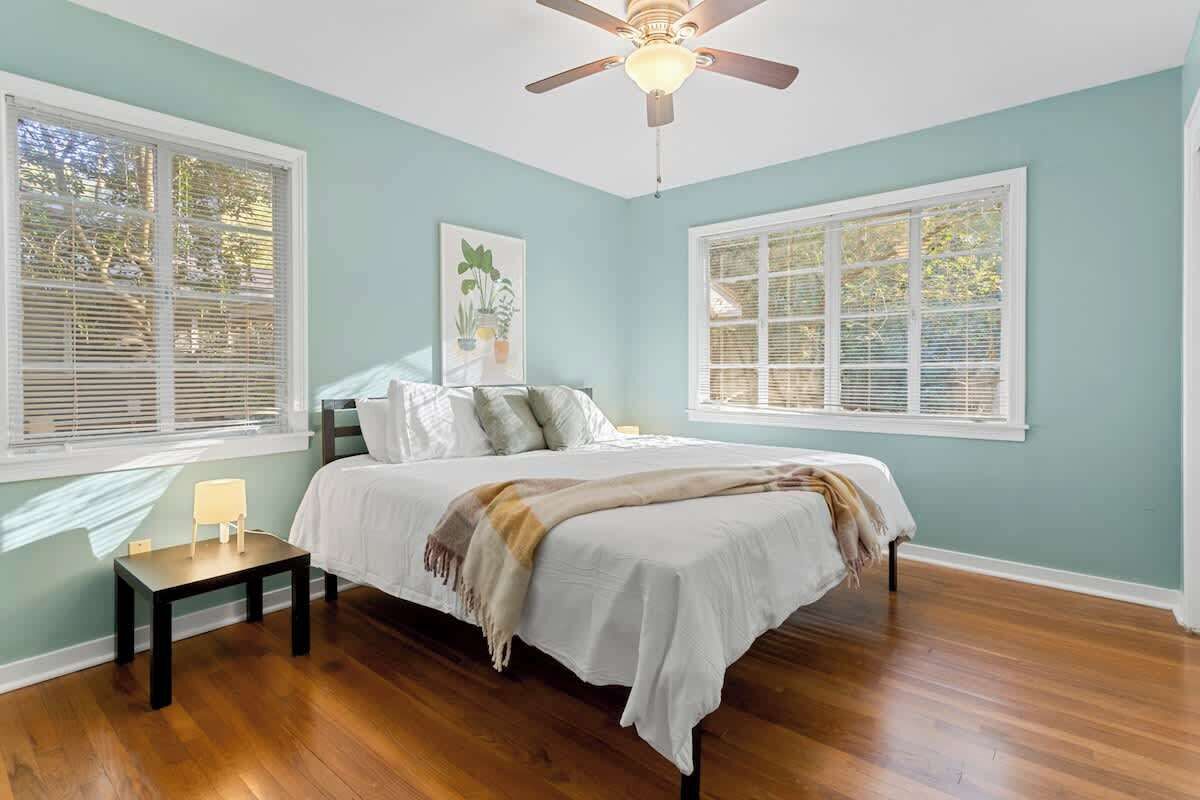 3 bedrooms, WiFi, bed sheets