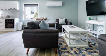 Melrose Retreat with Court Access