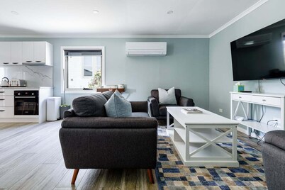 Melrose Retreat with Court Access